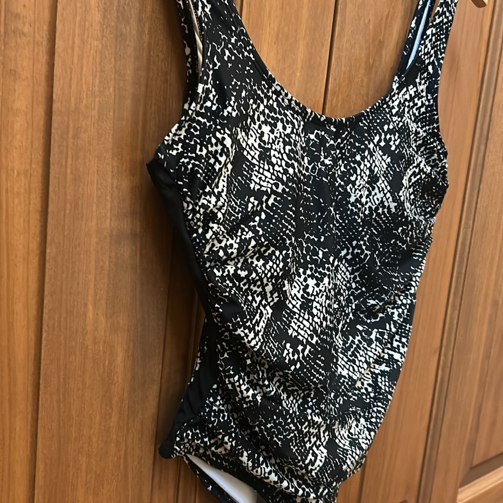 DKNY Black and White Snakeskin Print Swimsuit size 10 - Picture 3 of 5